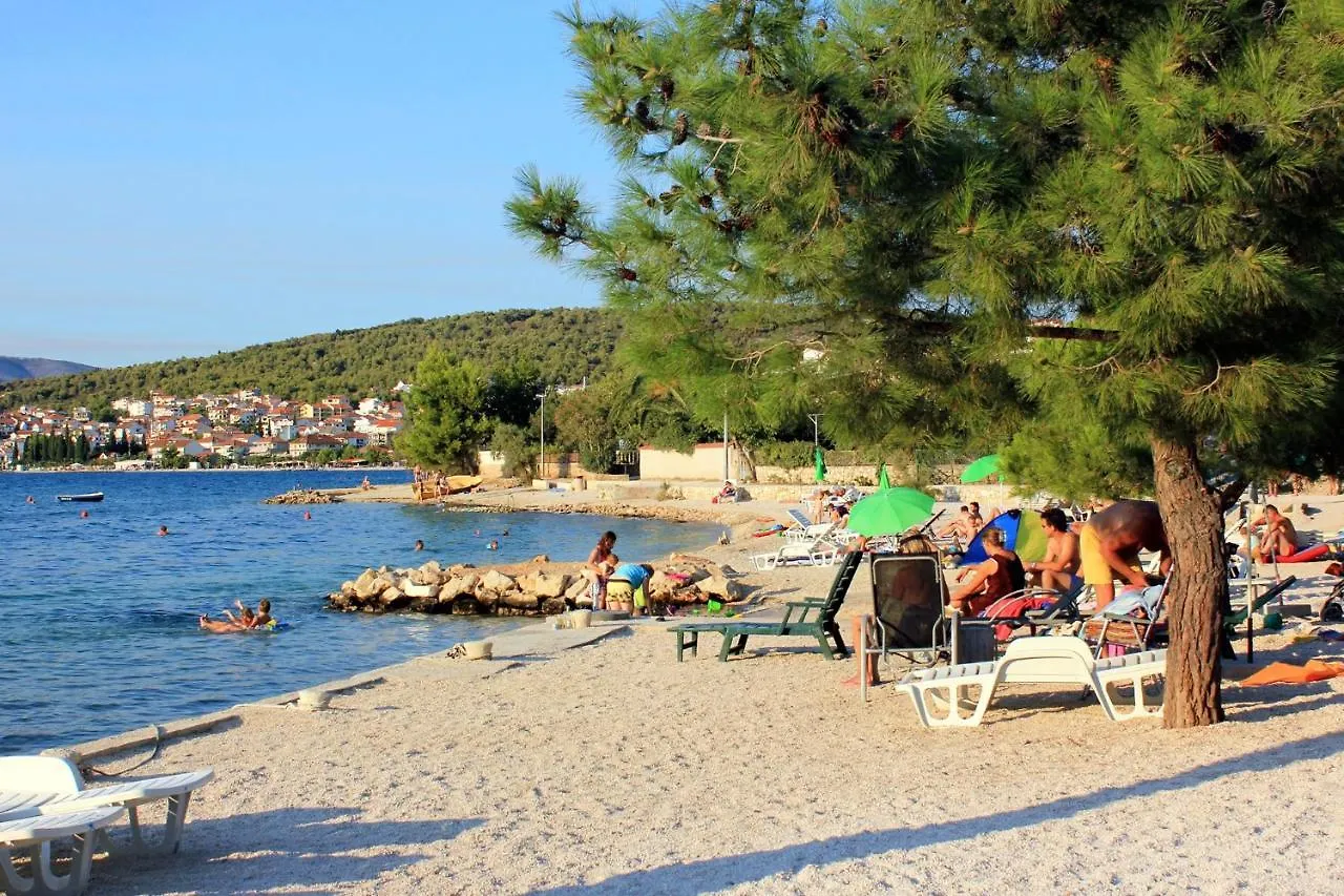 Apartments By The Sea Trogir - 15517