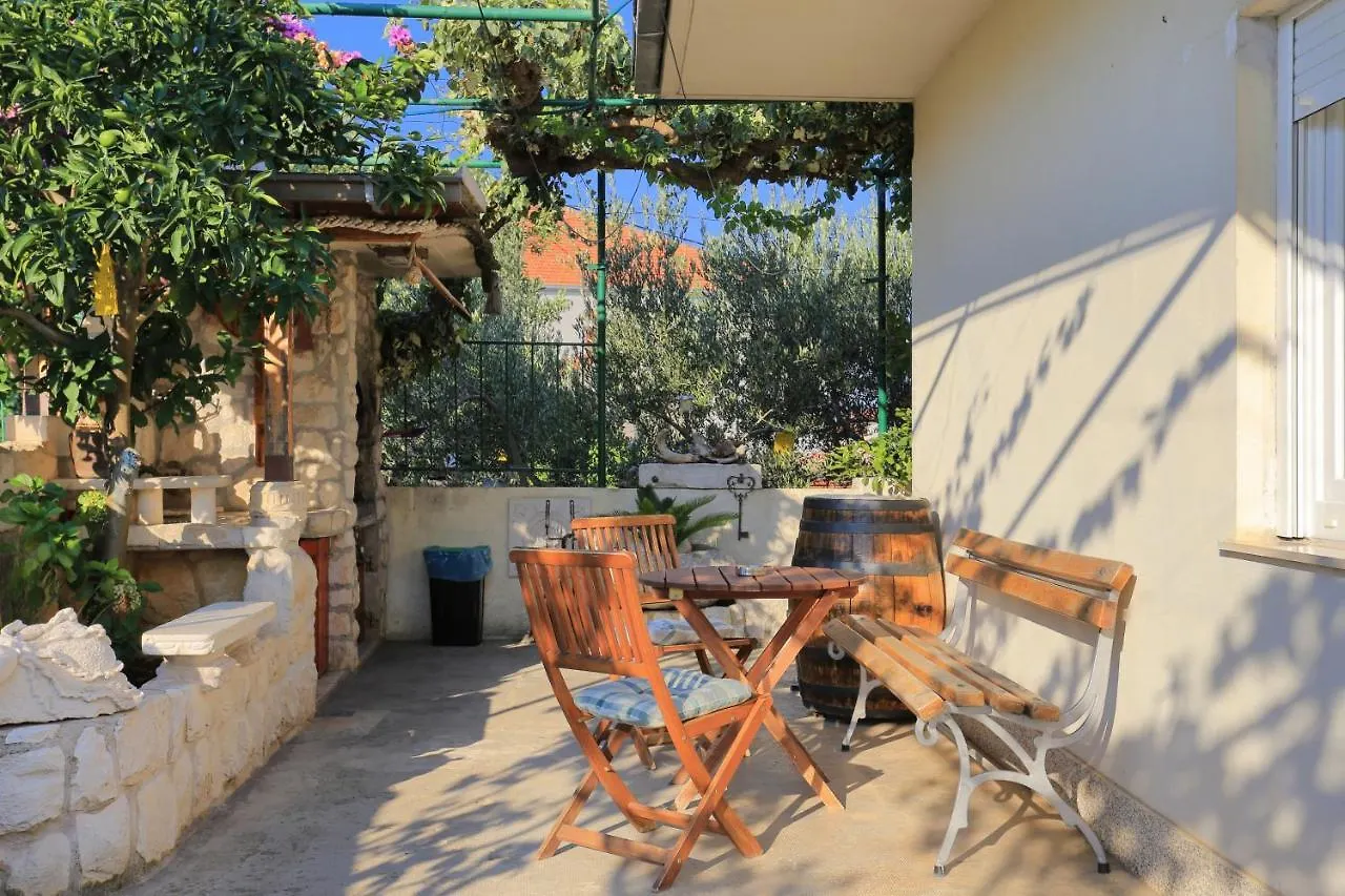 Apartments By The Sea Trogir - 15517 Croatia