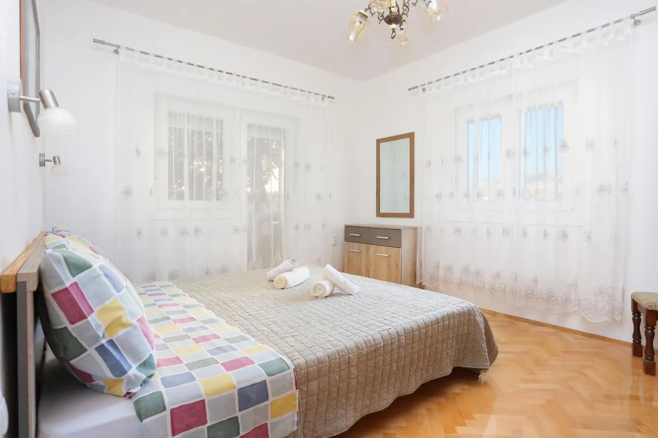 Apartments By The Sea Trogir - 15517