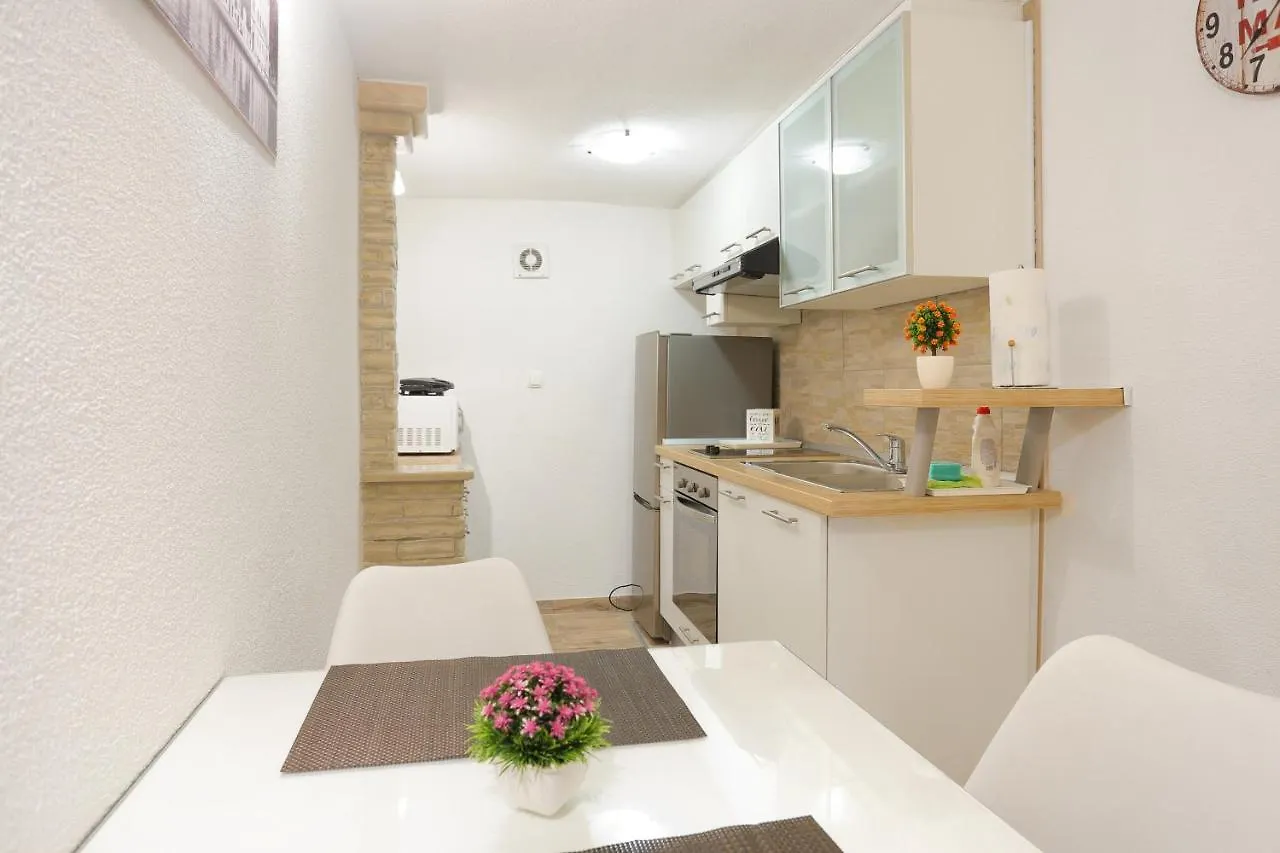 Apartments By The Sea Trogir - 15517